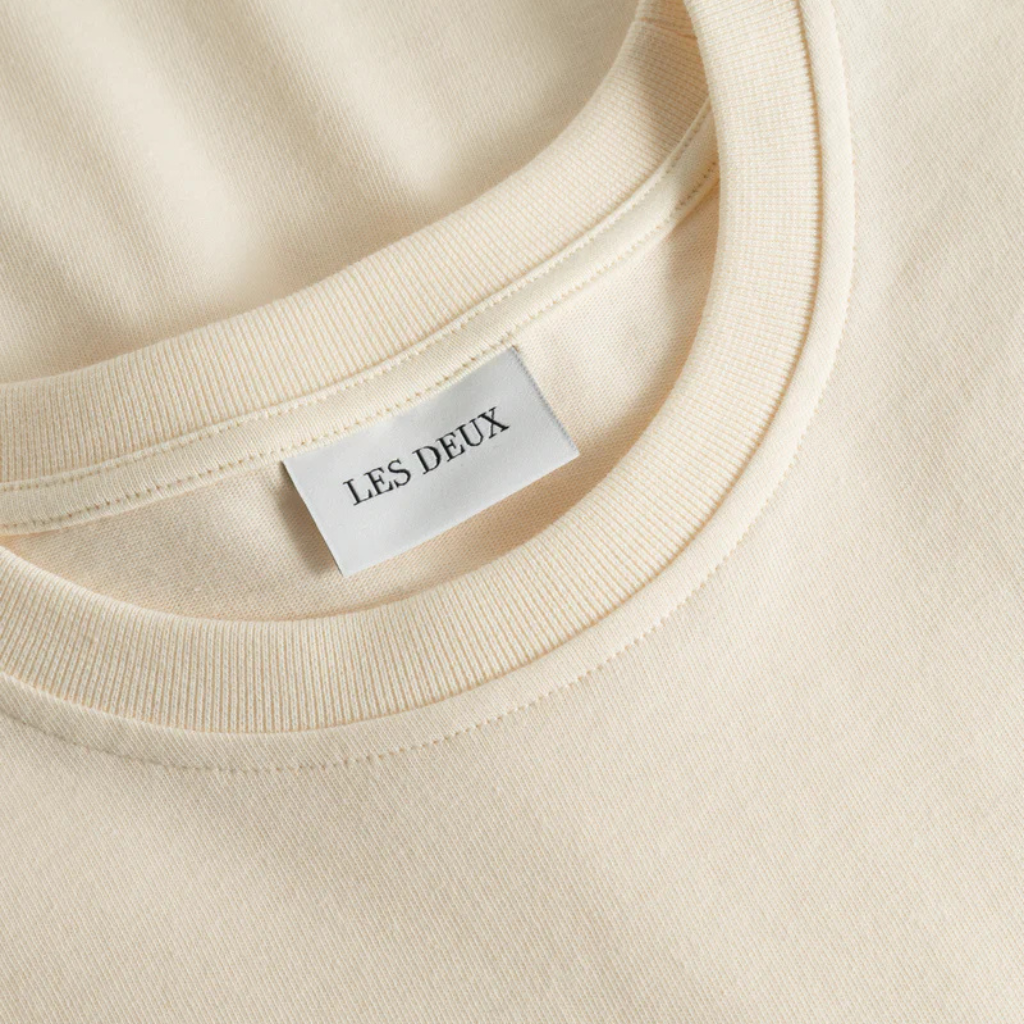 Les Deux Crew T-Shirt Ivory Close Up
