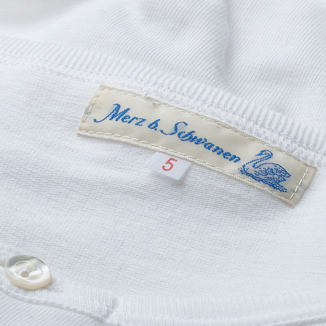 Merz B. Schwanen 2M06 THE ORIGINALS Vintage Machine Refined Classic Fit Long Sleeve Henley White Collar