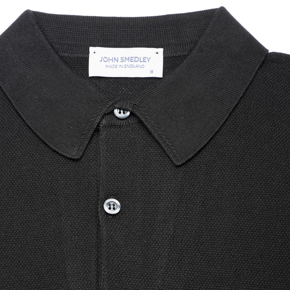 Roth Merino Wool Polo Shirt - Black - Collar